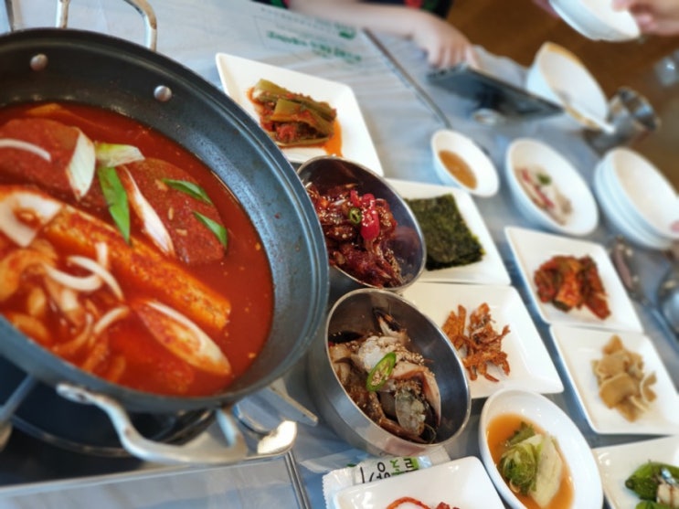  여수 부자식당 갈치전골 생선구이 간장게장 주차장있음