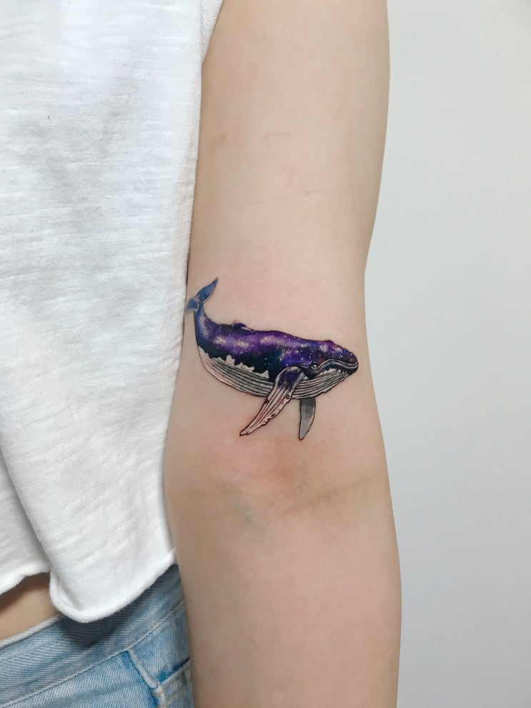  [커버업타투] 감성적인 타투를 받고 싶다면? 신비로운 우주와 고래 타투 (tattoo by 의정부타투 화담)