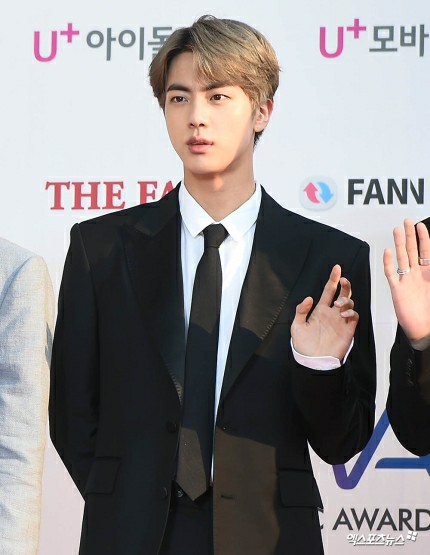<b>방탄소년단</b> 진, 오늘(8일)... 사회…RM·제이홉·<b>이연복도</b> 참석