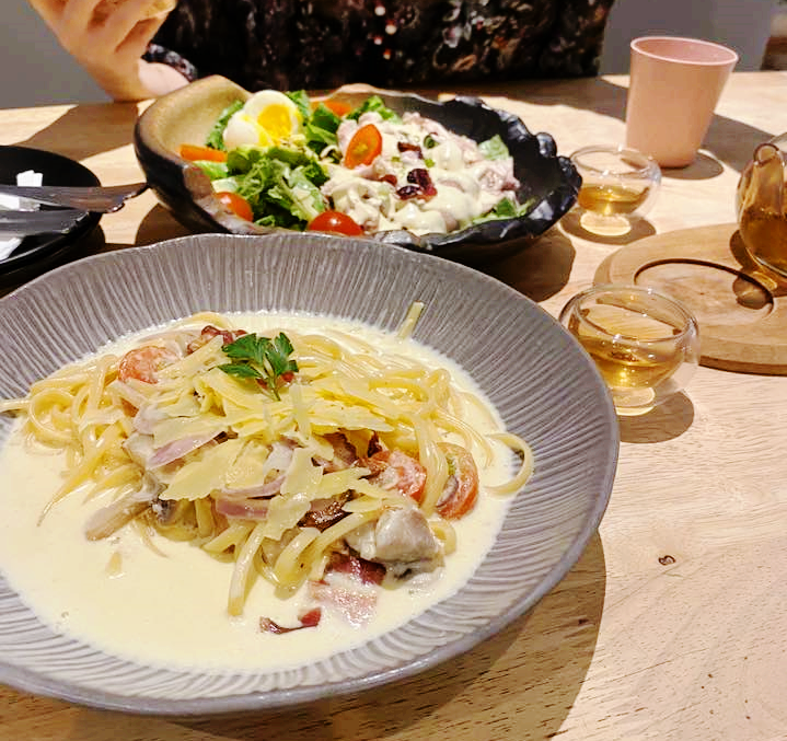  [싱가포르 숨은 맛집] 보타닉 가든 근처에 아늑한 파스타, 샐러드, 디저트 맛집 KARA Cafe and Dessert Bar (광고 X)