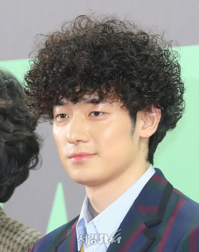  잔나비 장경준 결혼 나이 부인 아내 학력 고향 직업 데뷔 소속사 노래 인스타