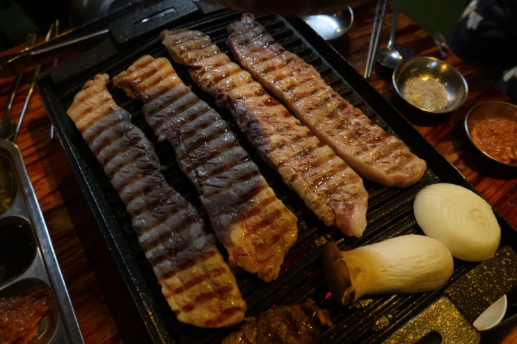  팔당 아웃도어키친 한강본점 애견동반 좌석 있어요!