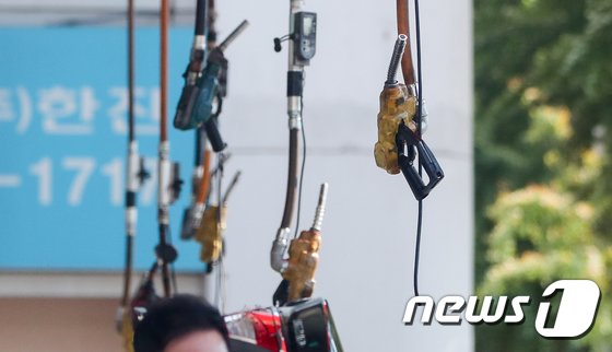상반기 적자만 5조원…'사상 최악' 정유사 하반기 반등할까 상반기 적자만 5조원…'사상 최악' 정유사 하반기 반등할까