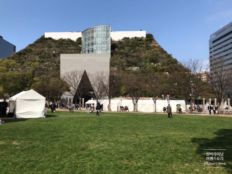 [일본;후쿠오카여행] 도심 속의 거대한 인공 마운틴, 후쿠오카의 랜드마크 아크로스 후쿠오카 (ACROS)