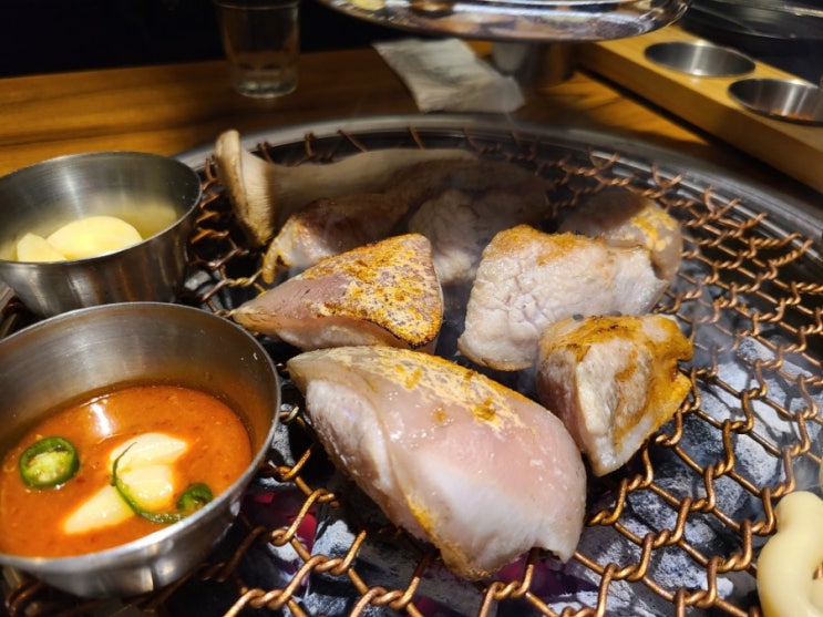  분당 정자역 : 강호식당 껍살!