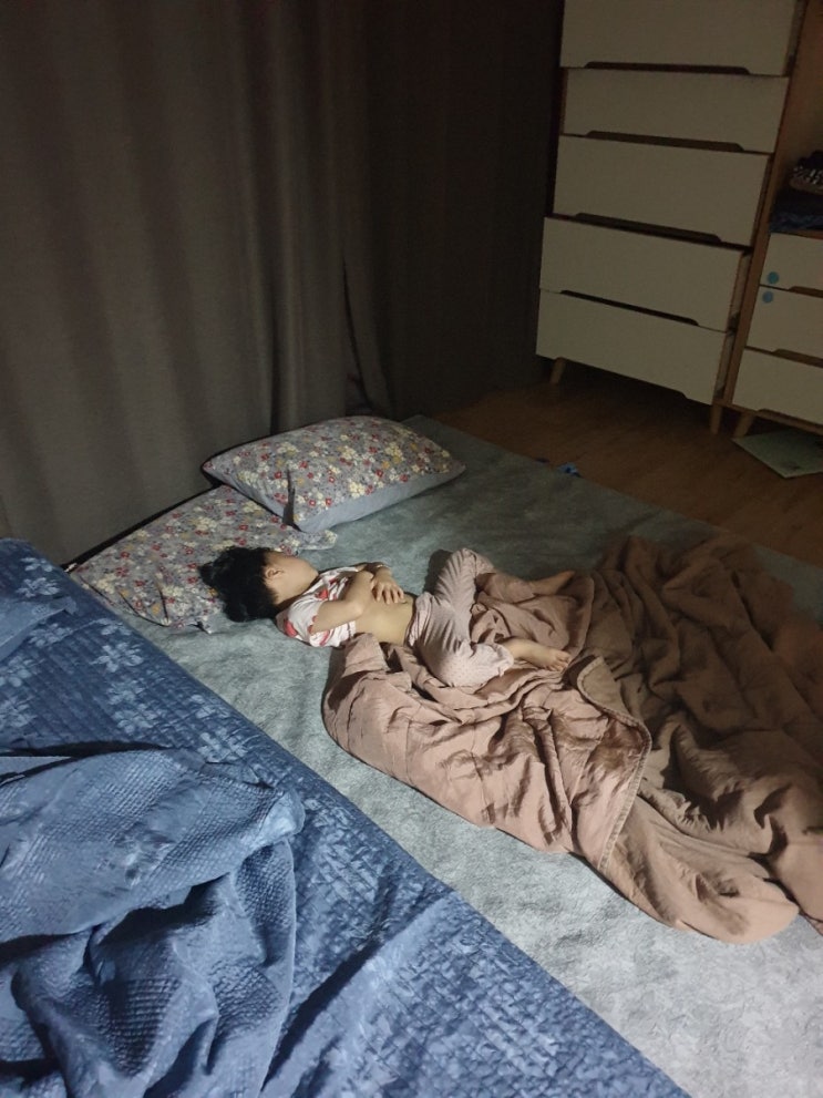  팔빠짐 PULLED ELBOW