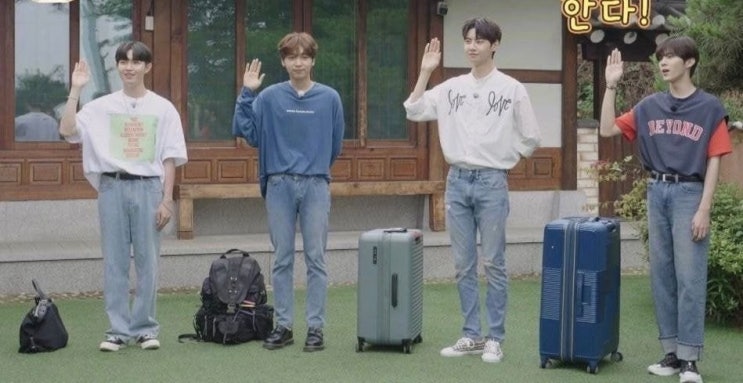 짐 크기 차이난다했던 아이돌들의 소년멘탈캠프 왓츠 인 마이백 짐 크기 차이난다했던 아이돌들의 소년멘탈캠프 왓츠 인 마이백