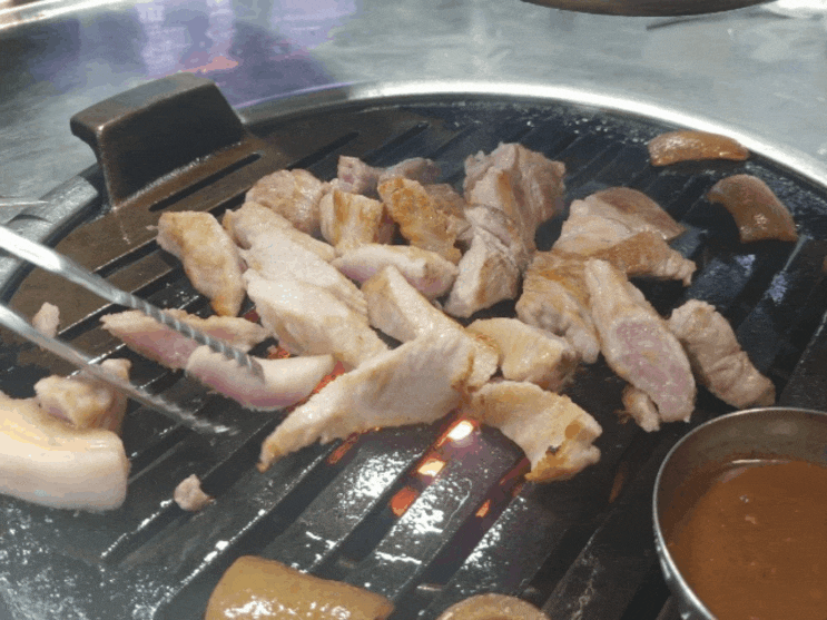 용산 맛집] 용산역 고깃집 촉촉한 돼지고기 맛집 마라돈왕주먹고기