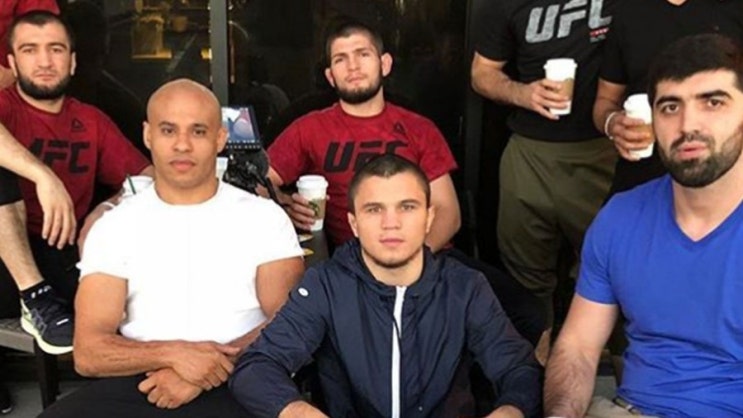 UFC 254 하빕 패밀리 총출동 등 MMA 뉴스 UFC 254 하빕 패밀리 총출동 등 MMA 뉴스