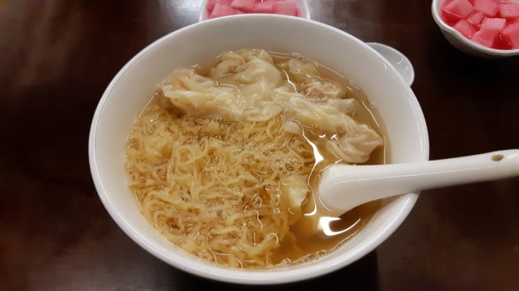 오늘의 직딩런치 청키면가 새우완탕면(무교동에서 맛보는 정통홍콩요리) 오늘의 직딩런치 청키면가 새우완탕면(무교동에서 맛보는 정통홍콩요리)