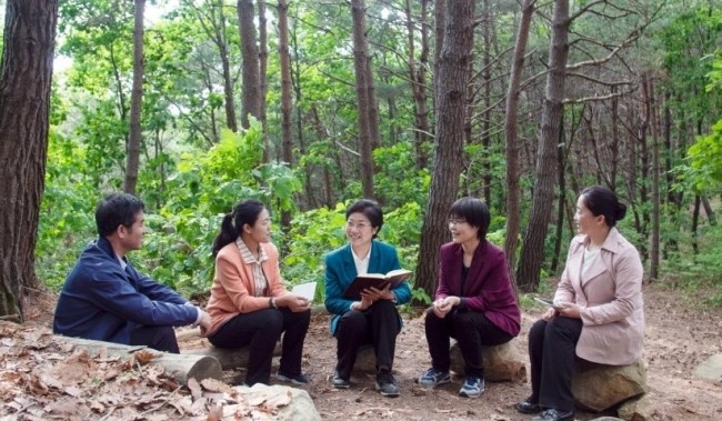  전능신교 그리스인이 하나님의 음성을 듣고 주님을 맞이한 이야기