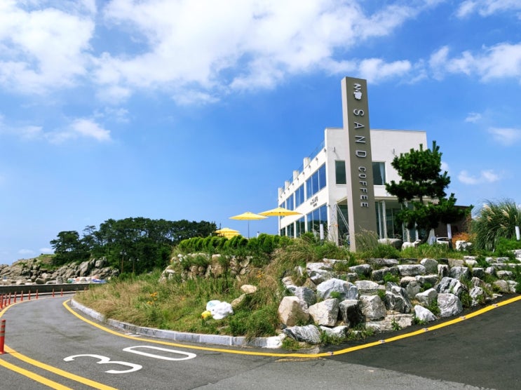  부산 기장 루프탑 오션뷰 카페 공극샌드커피