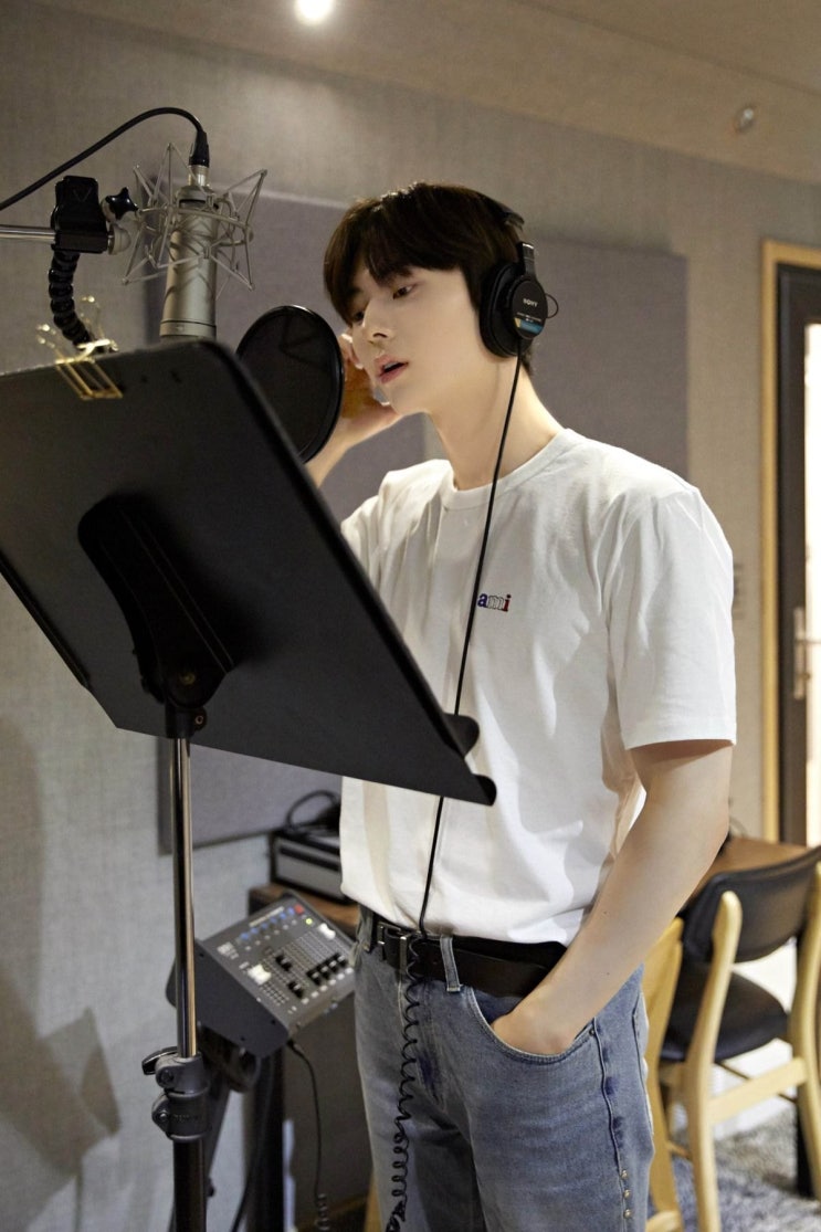 상위 0.01% 악력을 가진 뉴이스트 황민현 상위 0.01% 악력을 가진 뉴이스트 황민현