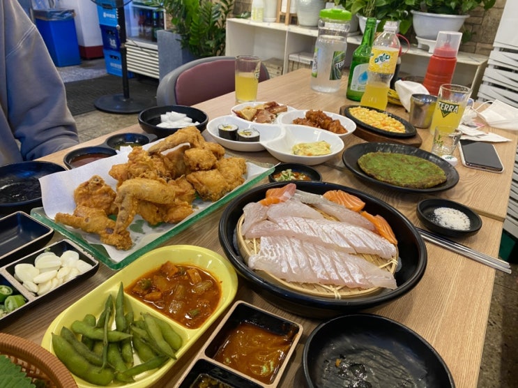  구구수산, 치킨먹9회두먹9 ; 미친 가성비, 회와 치킨을 모두 즐길 수 있는 제기동 맛집