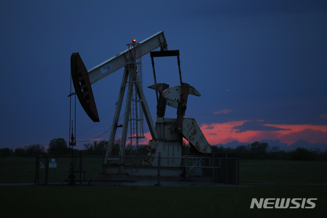 OPEC, 코로나19로 올 석유 수요 하루 910만 배럴 감소 OPEC, 코로나19로 올 석유 수요 하루 910만 배럴 감소