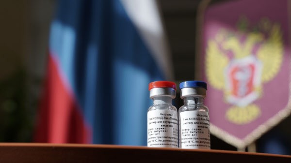 러시아 "세계 최초 코로나 백신 2회분에 1만원대 수출할 것"