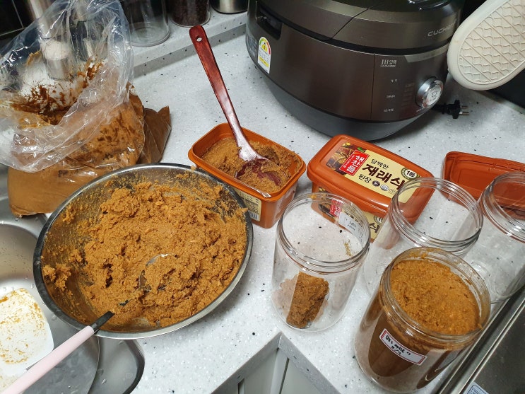  고깃집 된장찌개 업소용 레시피 고기집 미화합동찌개된장 해찬들재래식된장 섞기