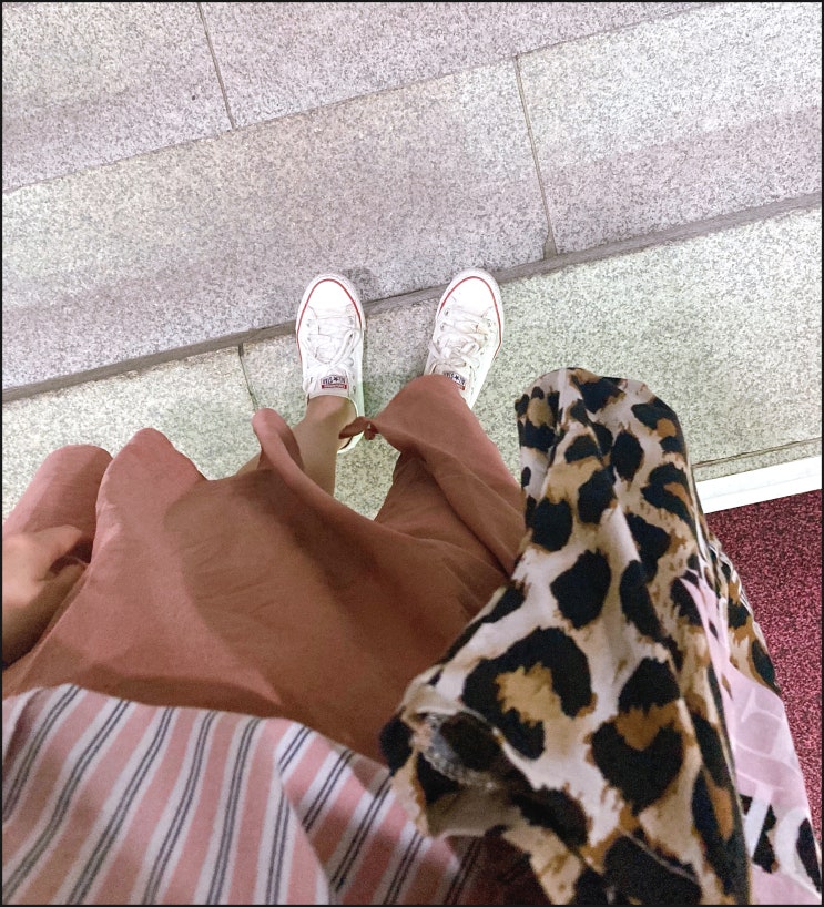  여름뮤트 옷? 봄 느낌 나는 데일리 룩.