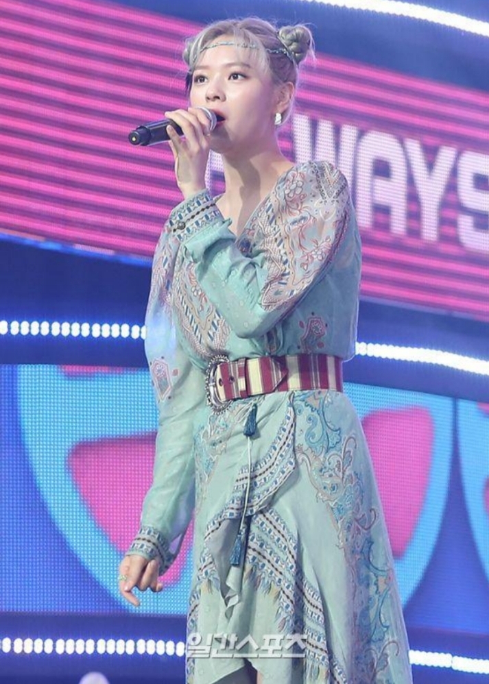 트와이스 <b>정연</b>, <b>건강 문제</b>로 '2020 소리바다 어워즈' <b>불참</b>