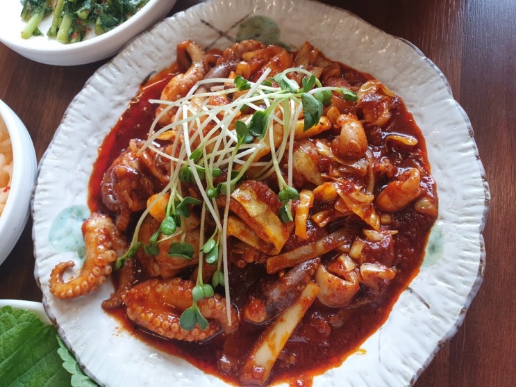  봉담 맛집 아그집 쭈꾸미 매콤한 쭈꾸미볶음 불향 굿