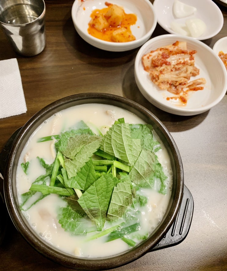  진지방순대국, 순하면서깔끔하게 삼채순대국