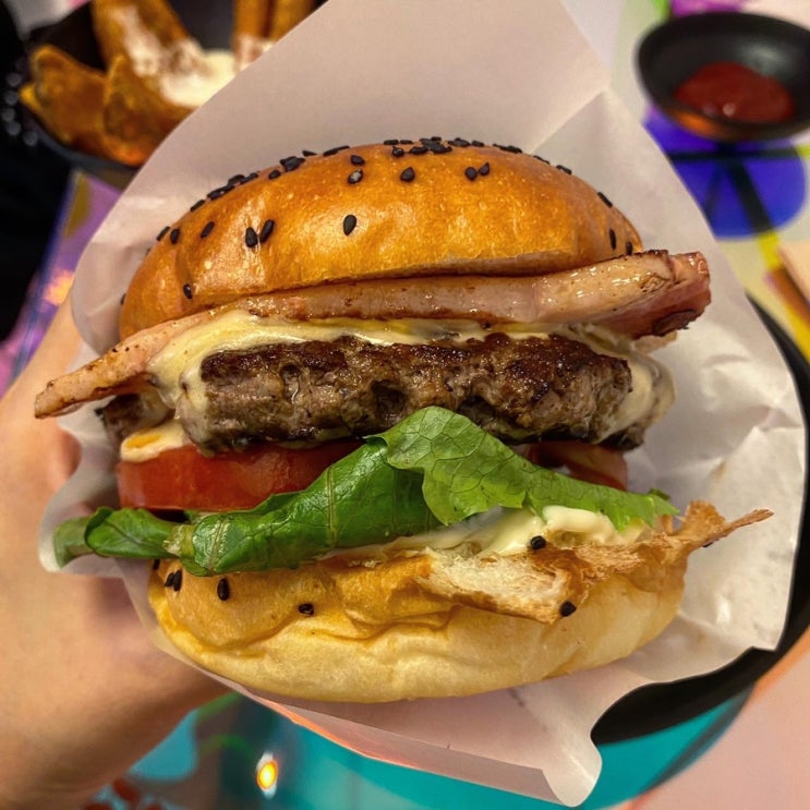 성수동의 신상맛집! 최현석셰프님이 운영하시는 일구공버거 / 일구공/ 주식회사일구공 성수동의 신상맛집! 최현석셰프님이 운영하시는 일구공버거 / 일구공/ 주식회사일구공