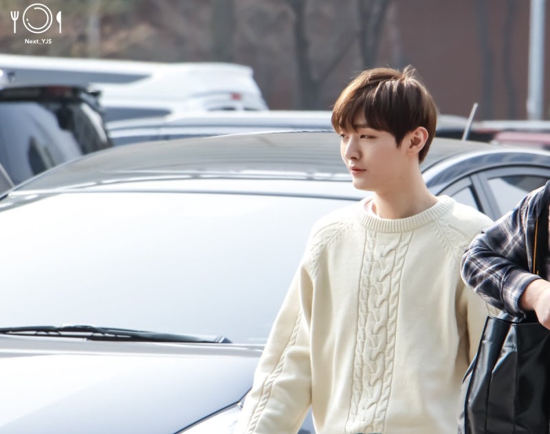 190228 윤지성 라디오 출근길+퇴근길 고화질 사진 (+움짤)