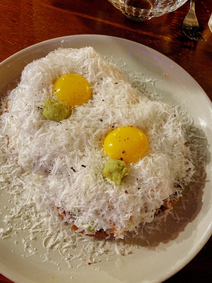  이태원 맛집 데이트코스 (살모니스트 / 마피아디저트 티라미수 / 팻알버트 )