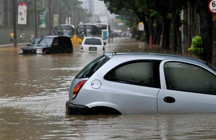 폭우나 장마로 인한 차량 침수 보상 받으려면?