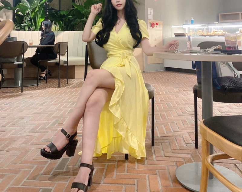 여성 브랜드 원피스 언니의옷장 의류대여 명품가방까지 한 번에!