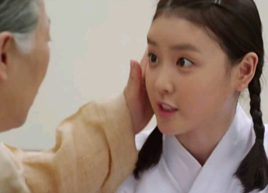 드라마 각시탈 위안부로 끌려가는 순이 드라마 각시탈 위안부로 끌려가는 순이