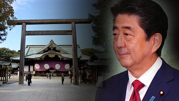 [일본 뉴스] 8월15일, 종전 기념일 : 도쿄 야스쿠니 신사 참배하는 4명의 각료. 아베 수상은 불참.