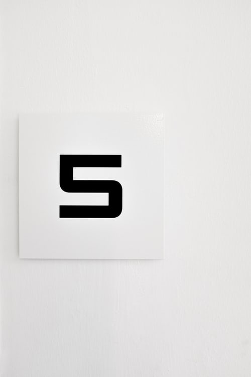  5인 미만 사업장에 적용되는 노동법은?
