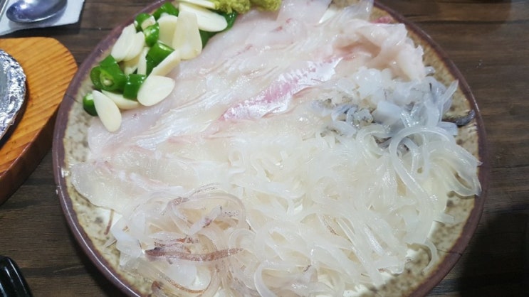 대구 성서 신당동 계대 오징어 회 맛집 : 오대감 산오징어 / 계명대 동문 로데오거리 맛집 / 가성비 맛집 /