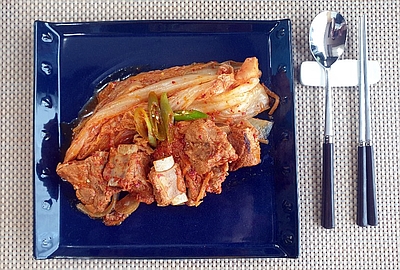  아삭한 생김치로 돼지갈비 김치찜 만들기