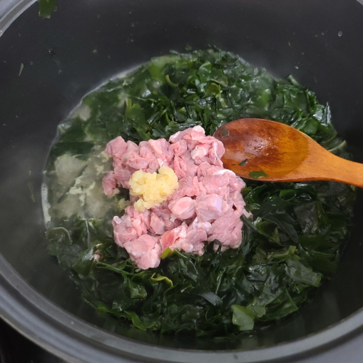  소고기미역국 맛있게 끓이는 방법(깊고 진한맛 레시피)