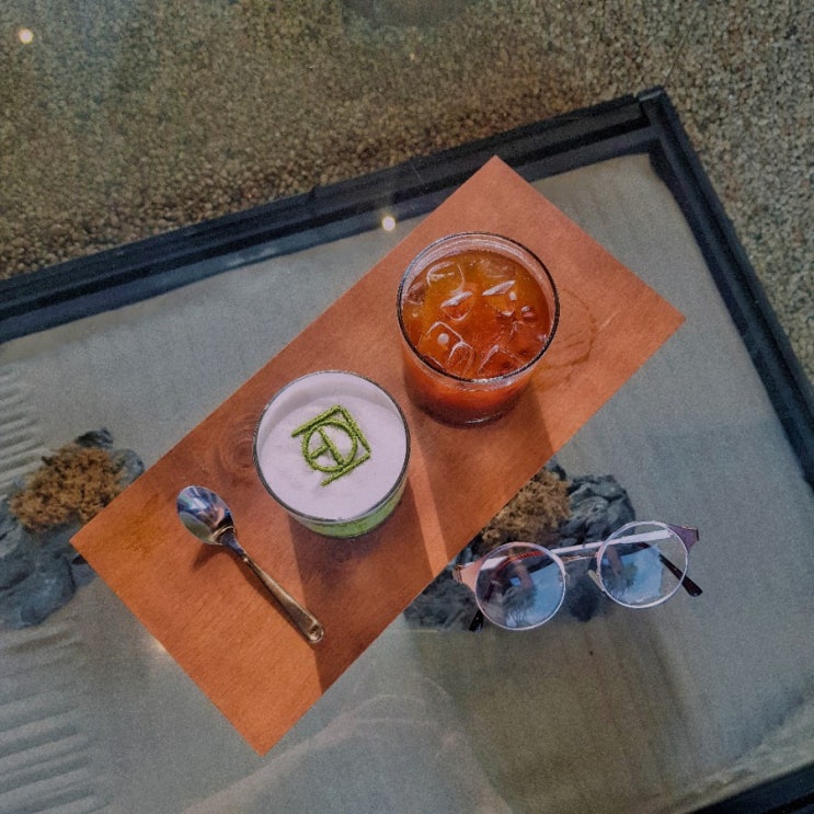  말차라떼 맛집 | 버드나무 뷰 | 수원 행궁동 | 카페 초안 | 행리단길 데이트코스