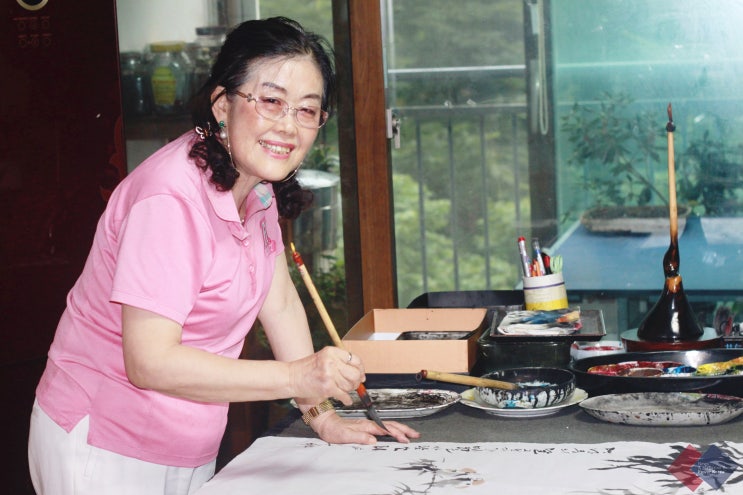  '미국의 샤갈이라 불리는 해리 리버만처럼' 고희 훨씬 넘어 문인화로 희망의 삶 사는 운향 지숙자 화가를 만나다.