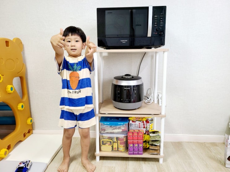 전자레인지 선반 전기밥솥도 함께 거치가능! 전자레인지 선반 전기밥솥도 함께 거치가능!