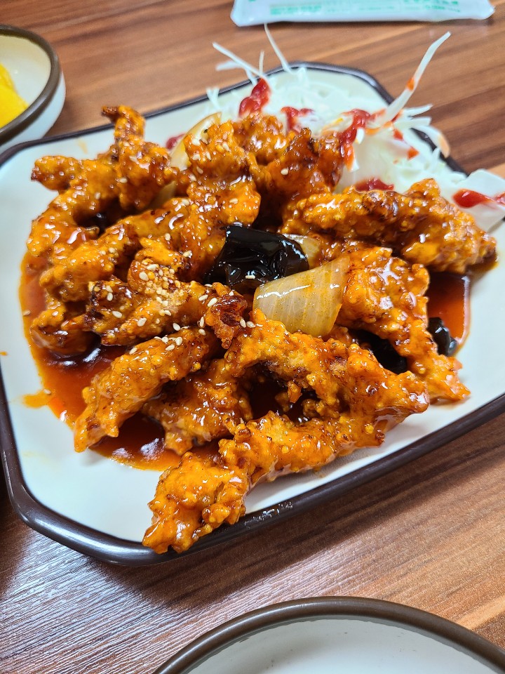  안성 짬뽕 맛집 홍가네에서 이런 가격에 이런 양이랑 맛이