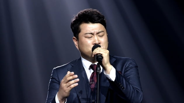  김호중 조폭 하차 군대 팬미팅 용서 팬카페 매니저 불화설 병역 해명 나이 키 고향 몸무게 종교 인스타 불법도박 대체복무 공익 이유 사유 원인