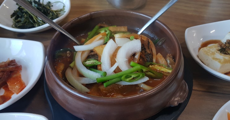 남해멸치쌈밥맛집, 다랭이팜 농부맛집의 구수한 멸치쌈밥 좋아요!