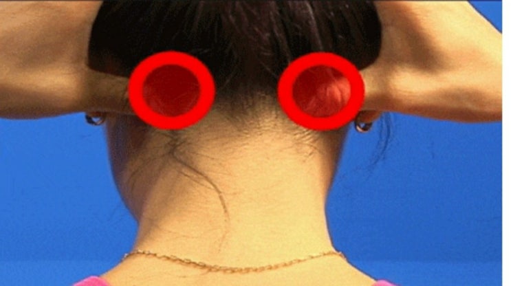 따라해보세요! 피로를 푸는 간단한 동작 따라해보세요! 피로를 푸는 간단한 동작