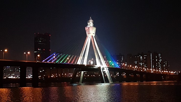 사장교 현수교 조합 다리 브리지 연결 사장교 현수교 조합 다리 브리지 연결
