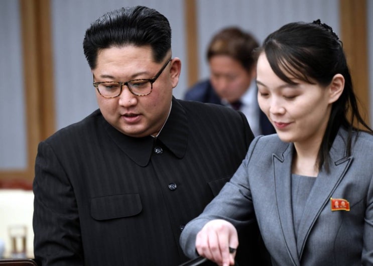  북한 김여정 나이 학력 고향 국적 가족관계 프로필 담화 경고 결혼 남편 직업 최성 폭파 자녀 딸 오빠 김정은