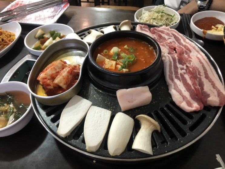  수원 권선동 생삼겹살 정육식당 맛집