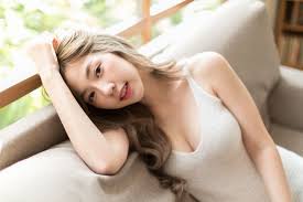  부천 메리트 나이트 후기 - 섹시한 타투가 인상적인 그녀