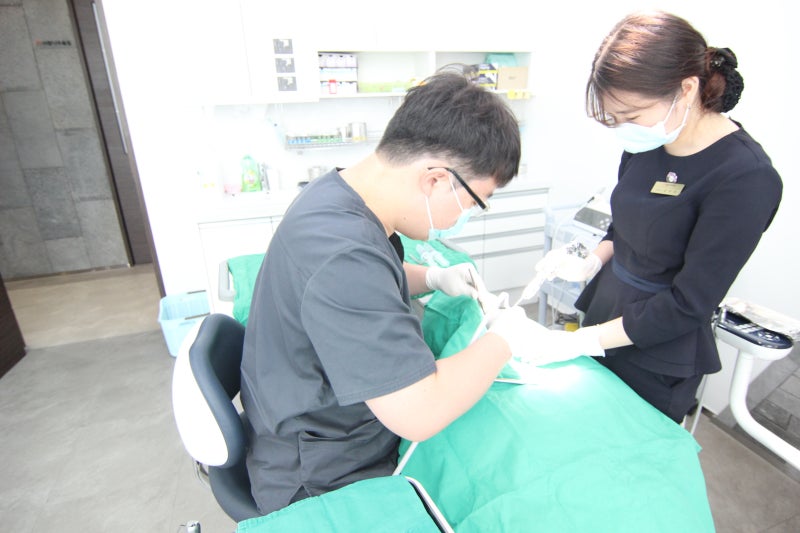 [전주임플란트] 어릴때 어금니가 많이 부러졌는데 걱정되시면 전주 열정치과에 가보세요