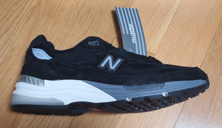 뉴발란스 992 블랙 (New balance 992 black)