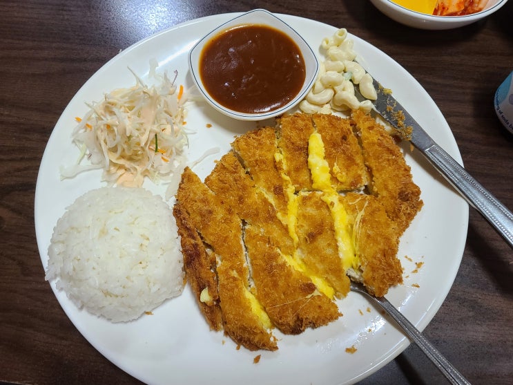  대학로가성비좋은장수분식고구마돈까스